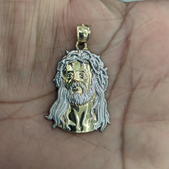 10kt Real Gold Jesus Face Pendant